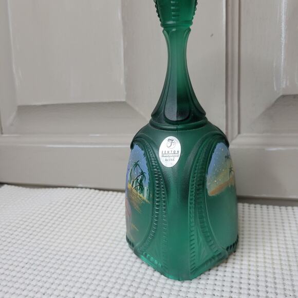 VTG Fenton Emerald Green Bell "The Arrival" BIRTH OF A SAVIOR SERIES EUC -Signed - Picture 4 of 11